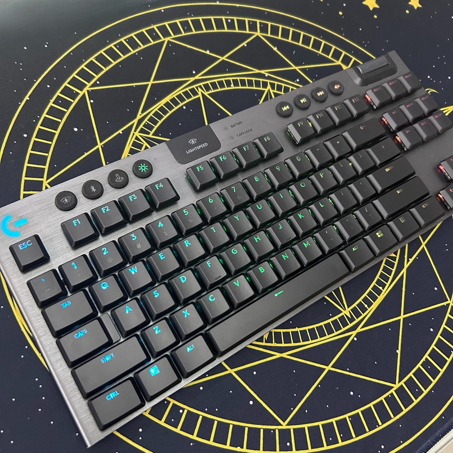 Virtual Gaming Accessories - RGB Gaming Keycaps for Logitech G915/G913/TKL87,